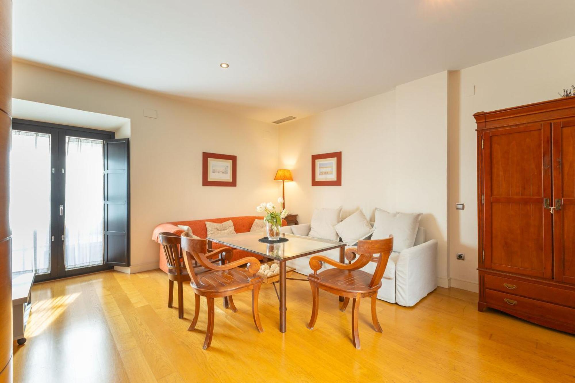 La Maestranza Charming One Or Two Bedrooms Apartments By Ocityzen Siviglia Esterno foto