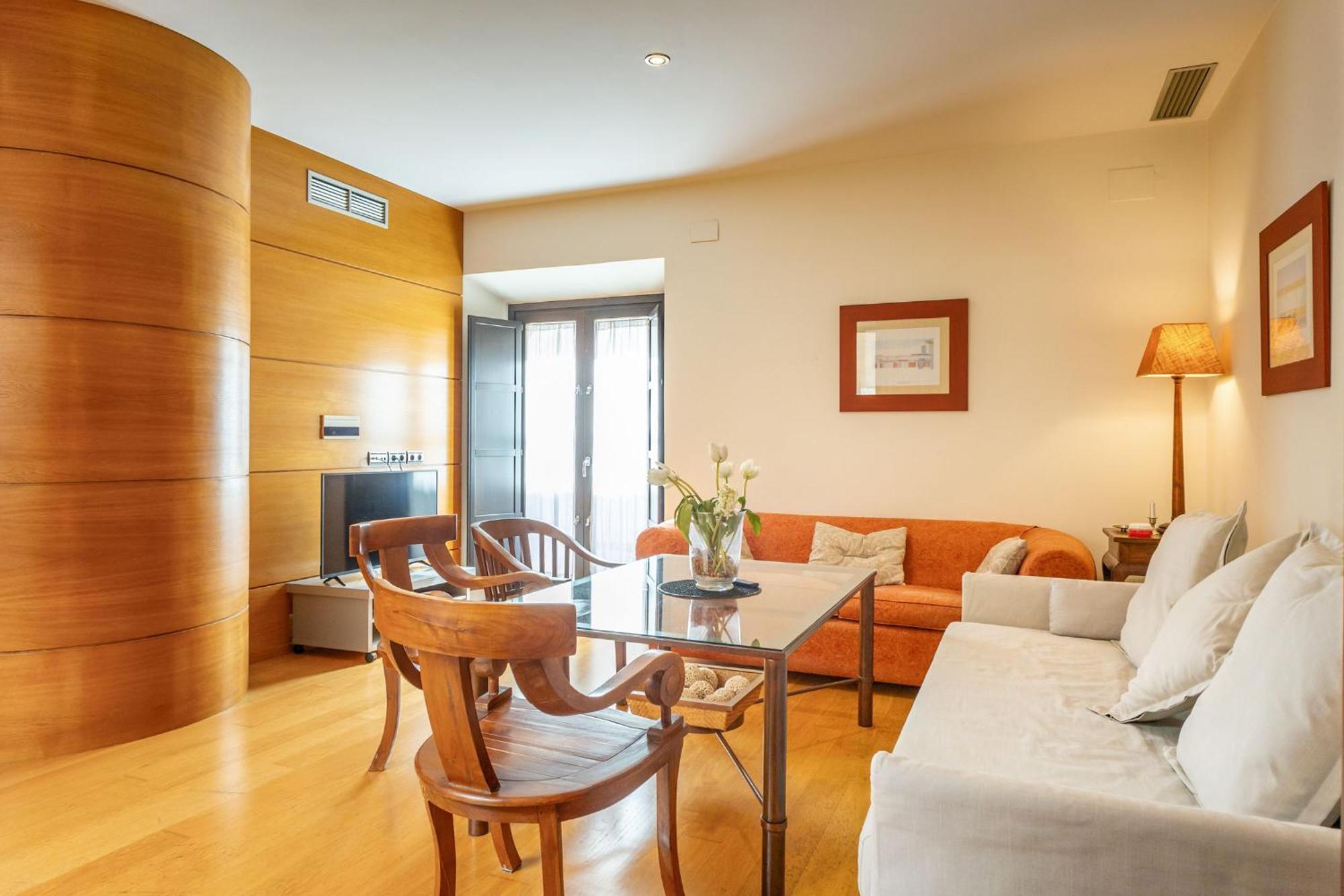 La Maestranza Charming One Or Two Bedrooms Apartments By Ocityzen Siviglia Esterno foto