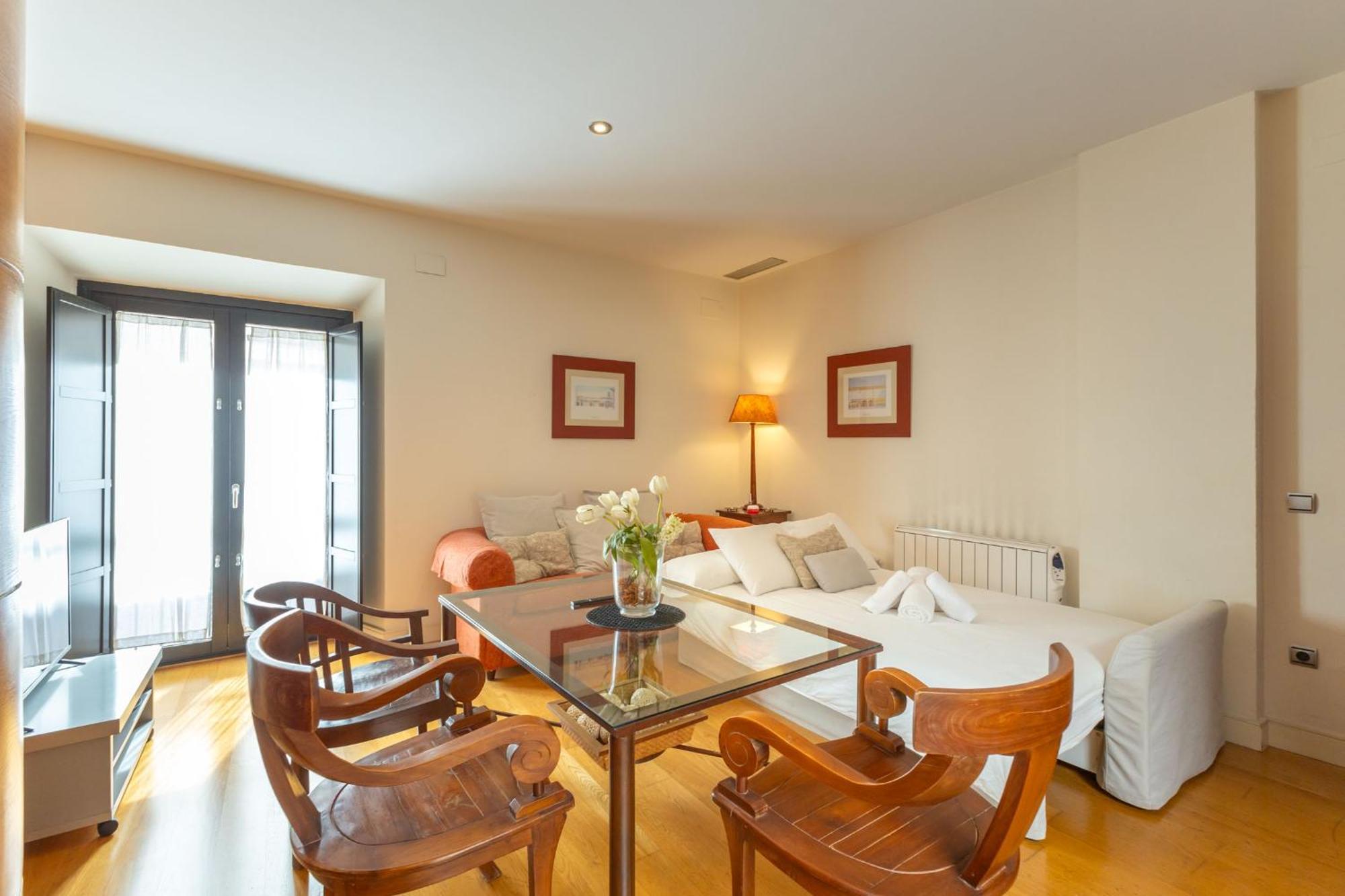 La Maestranza Charming One Or Two Bedrooms Apartments By Ocityzen Siviglia Esterno foto
