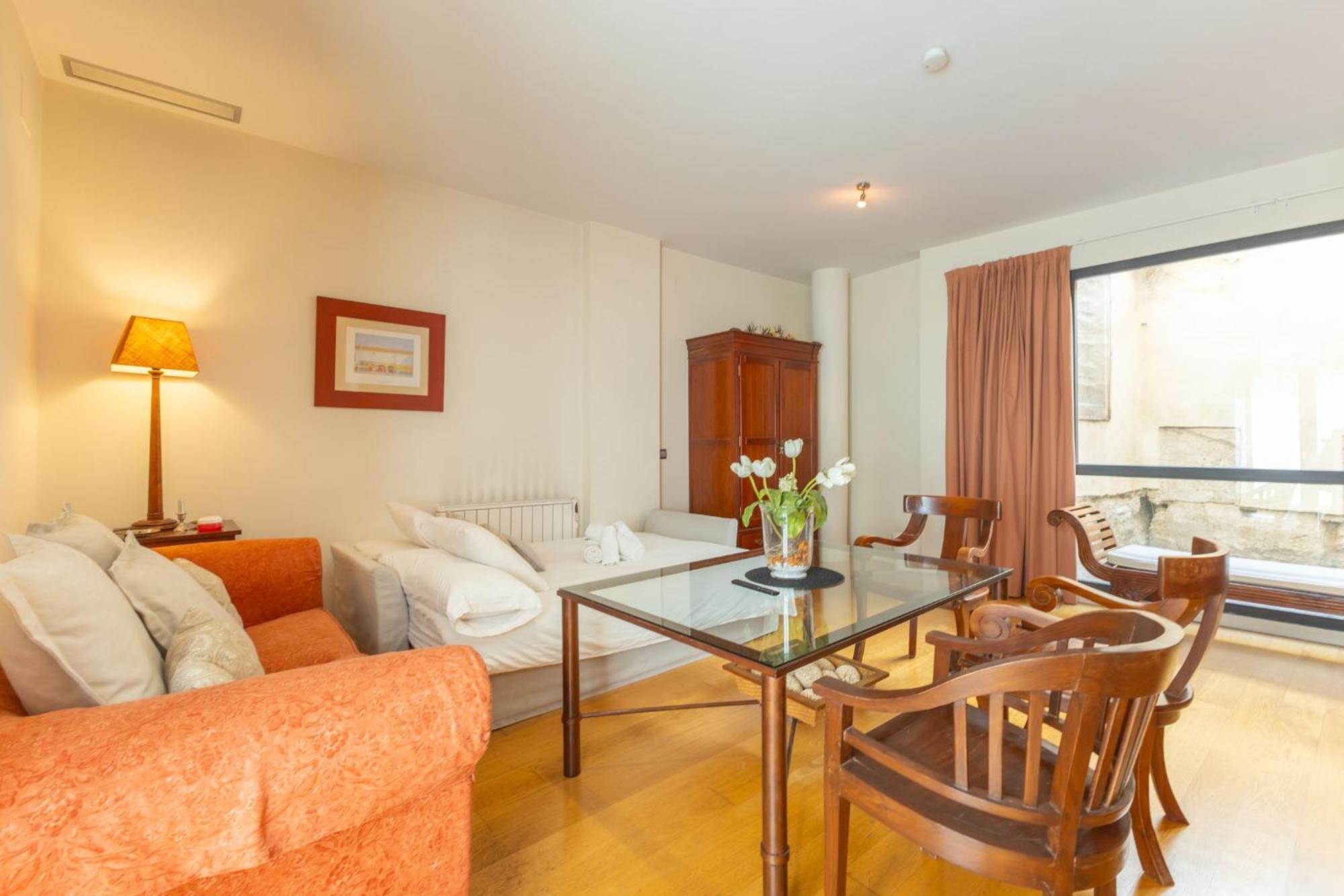 La Maestranza Charming One Or Two Bedrooms Apartments By Ocityzen Siviglia Esterno foto