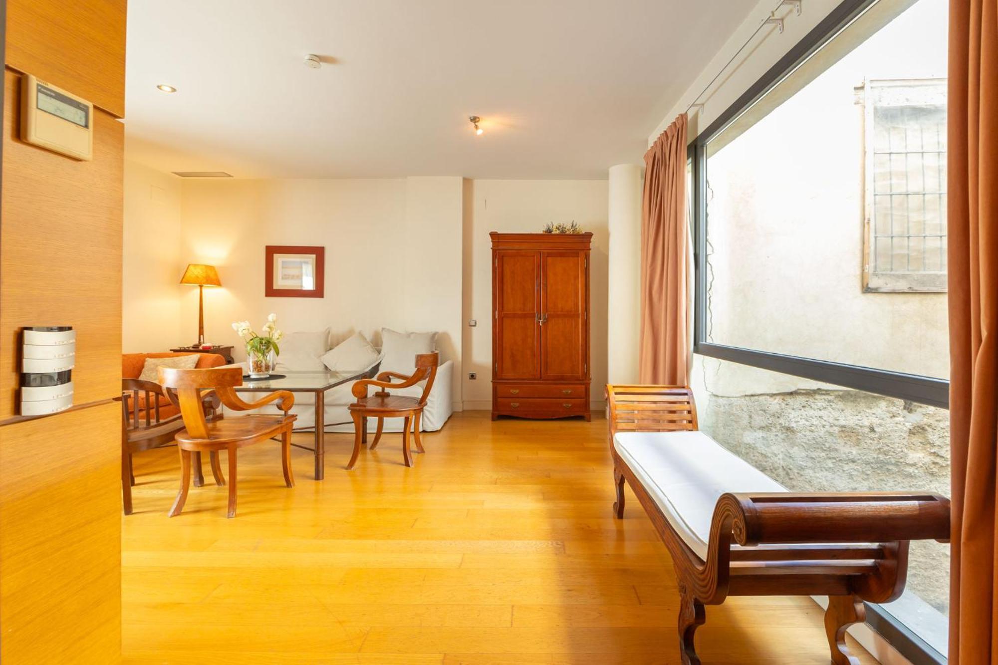 La Maestranza Charming One Or Two Bedrooms Apartments By Ocityzen Siviglia Esterno foto