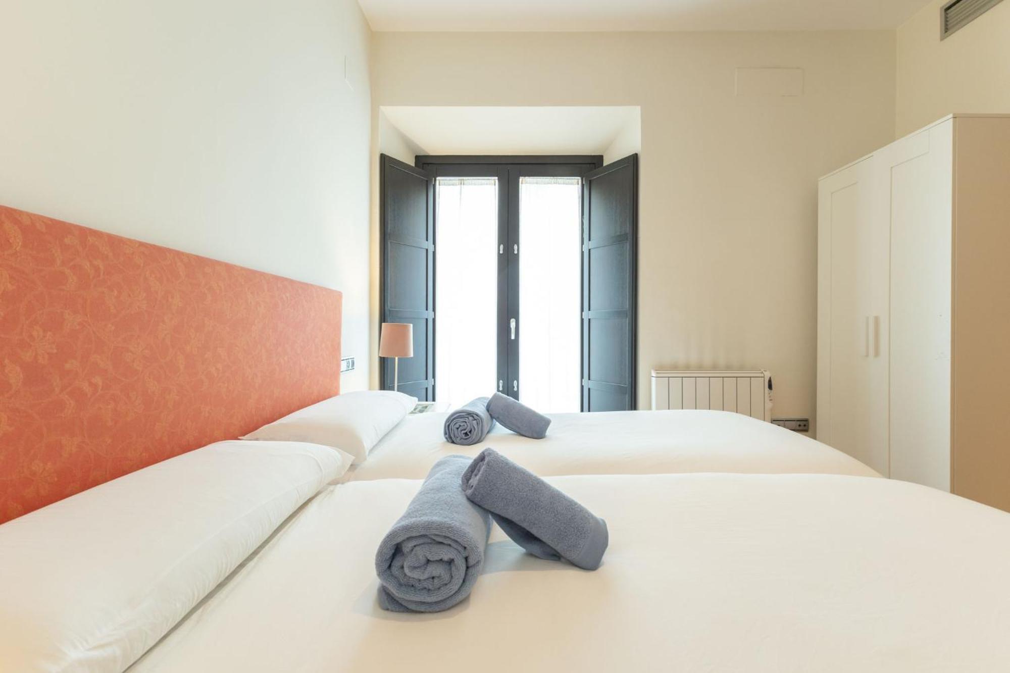 La Maestranza Charming One Or Two Bedrooms Apartments By Ocityzen Siviglia Esterno foto