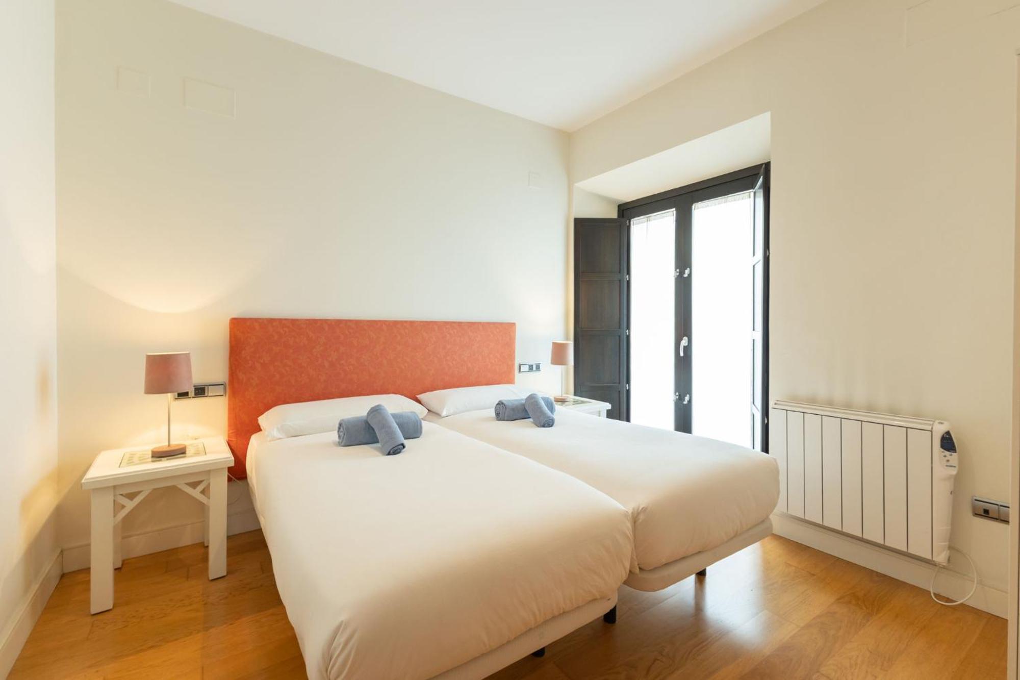La Maestranza Charming One Or Two Bedrooms Apartments By Ocityzen Siviglia Esterno foto