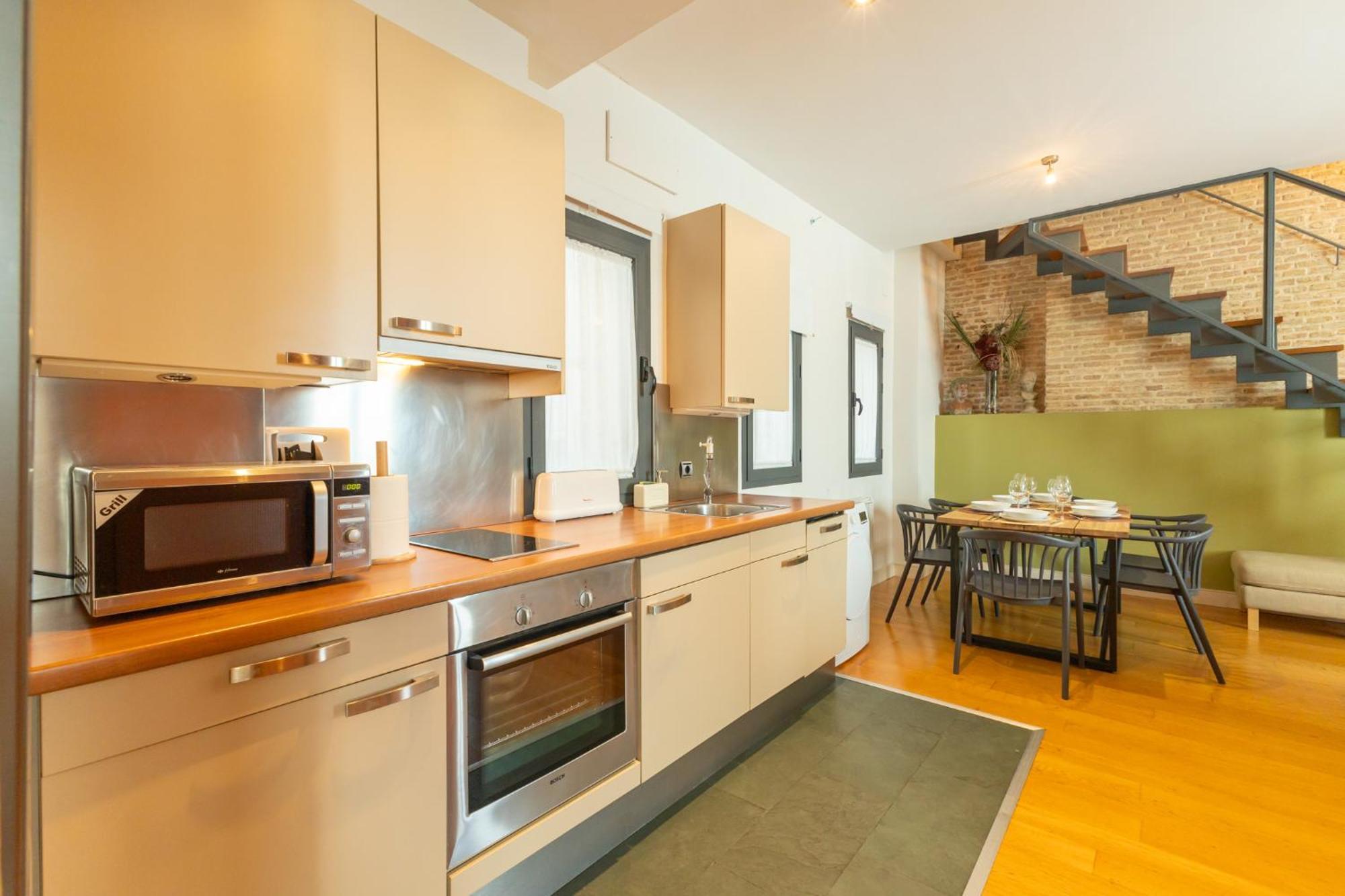 La Maestranza Charming One Or Two Bedrooms Apartments By Ocityzen Siviglia Esterno foto
