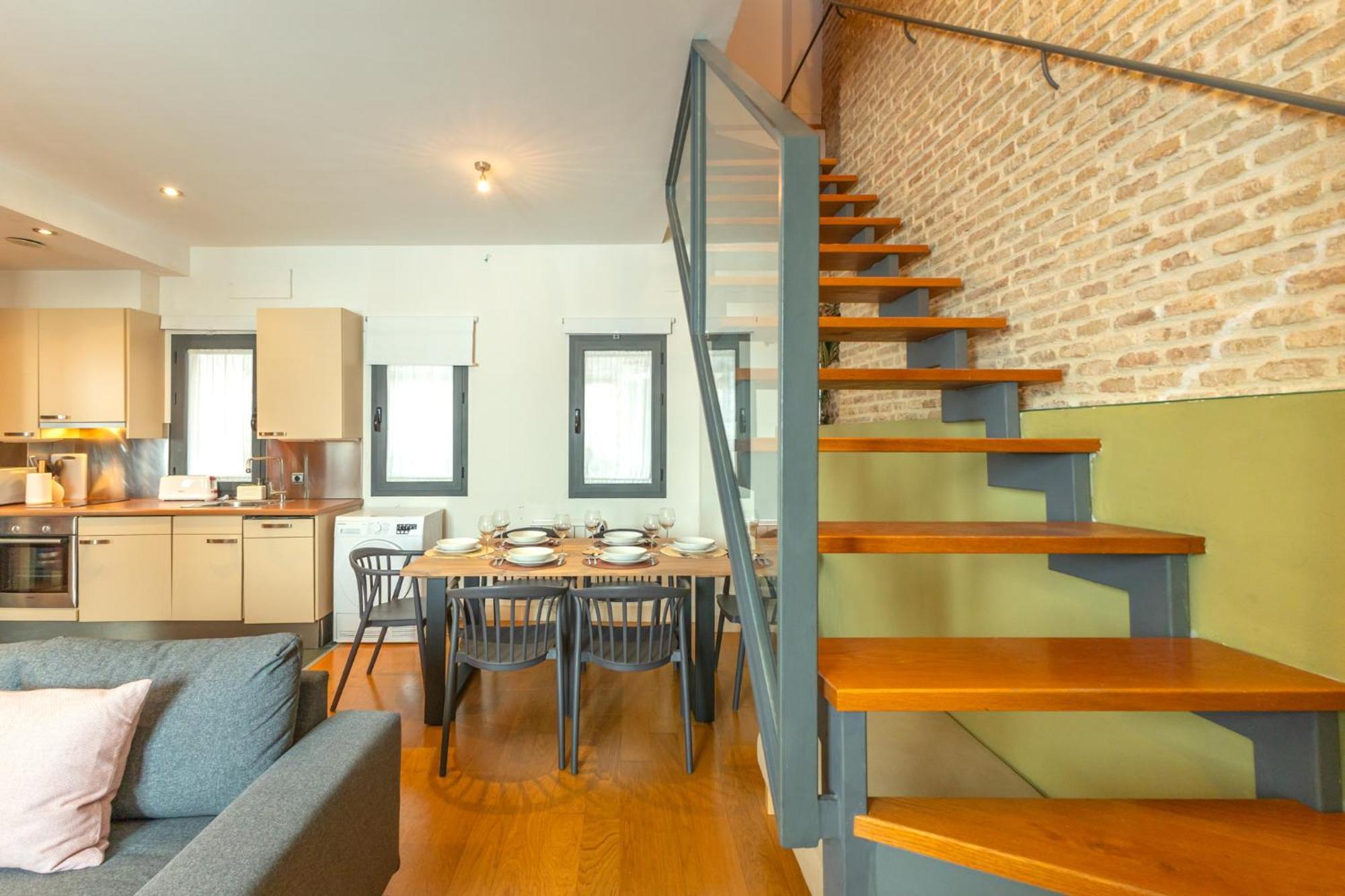 La Maestranza Charming One Or Two Bedrooms Apartments By Ocityzen Siviglia Esterno foto