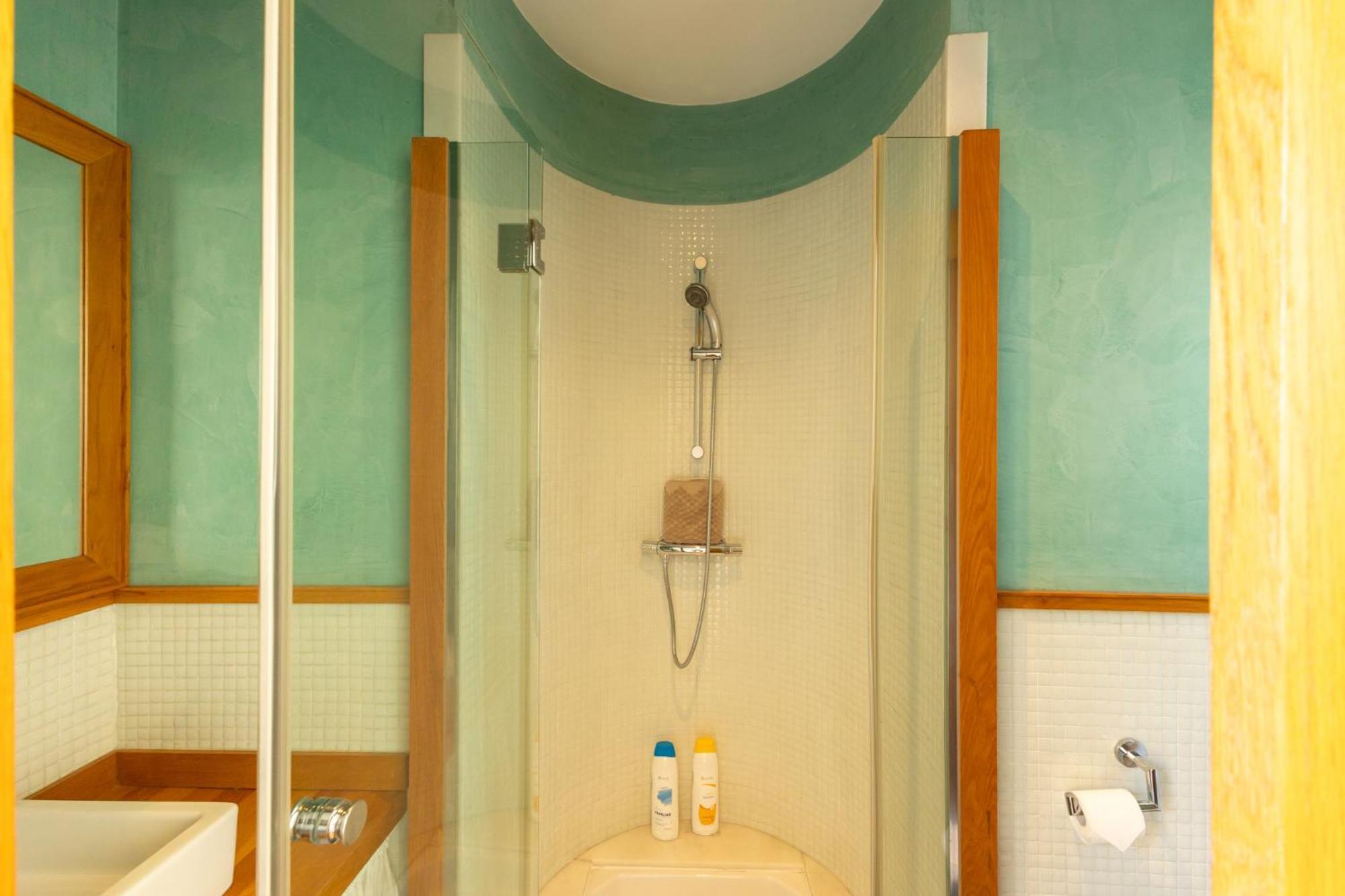 La Maestranza Charming One Or Two Bedrooms Apartments By Ocityzen Siviglia Esterno foto