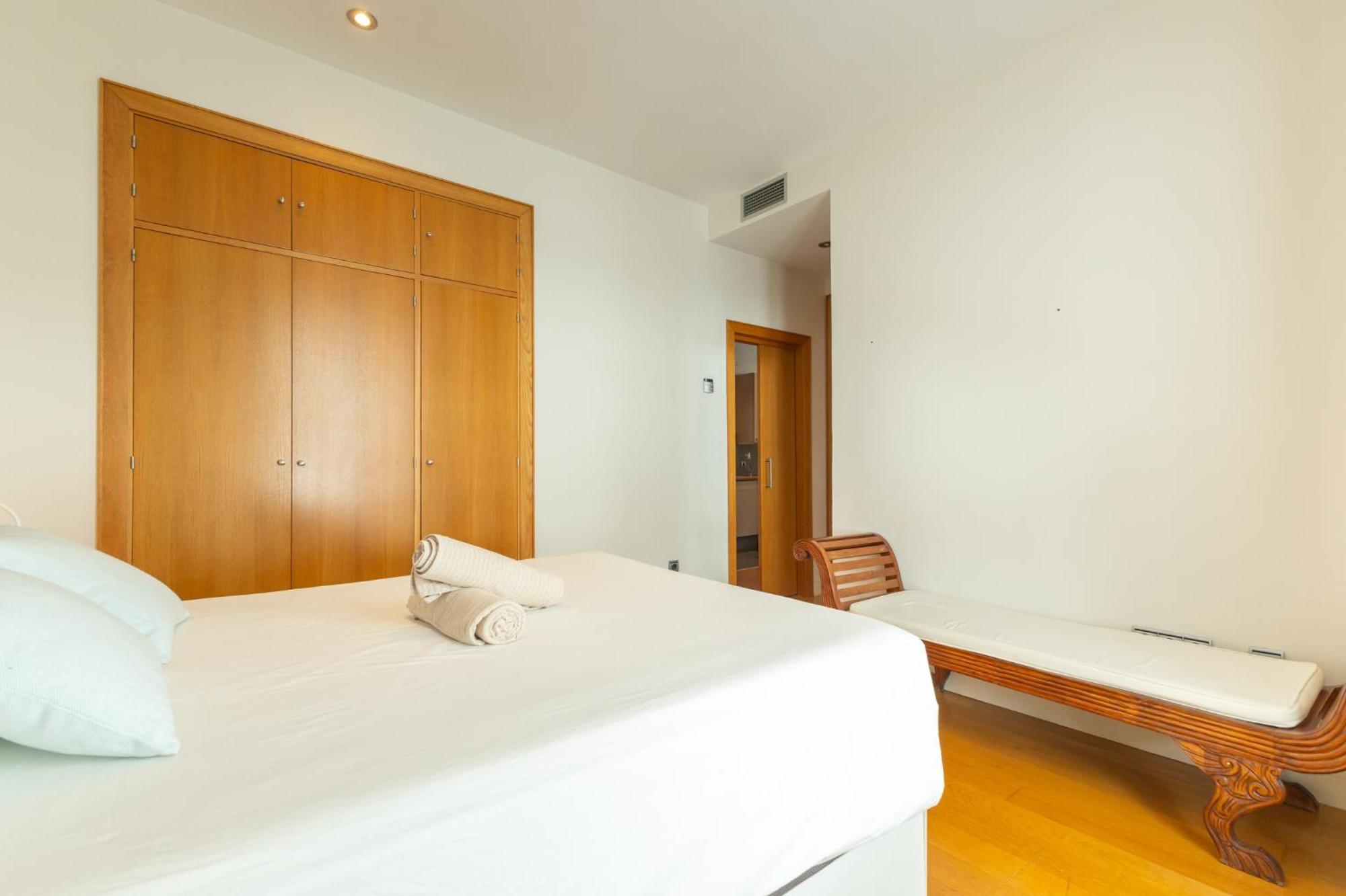 La Maestranza Charming One Or Two Bedrooms Apartments By Ocityzen Siviglia Esterno foto