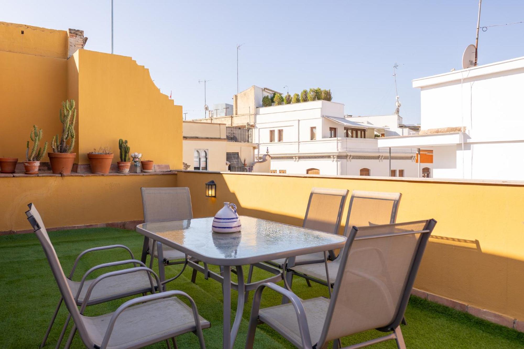 La Maestranza Charming One Or Two Bedrooms Apartments By Ocityzen Siviglia Esterno foto