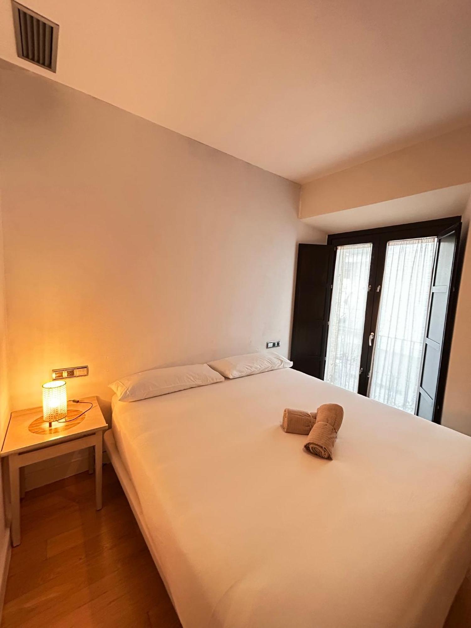 La Maestranza Charming One Or Two Bedrooms Apartments By Ocityzen Siviglia Esterno foto